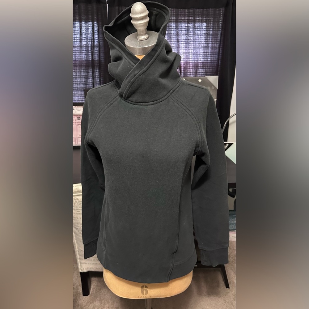 lululemon athletica Black Funnel/Cowl Neck Women's Sweater